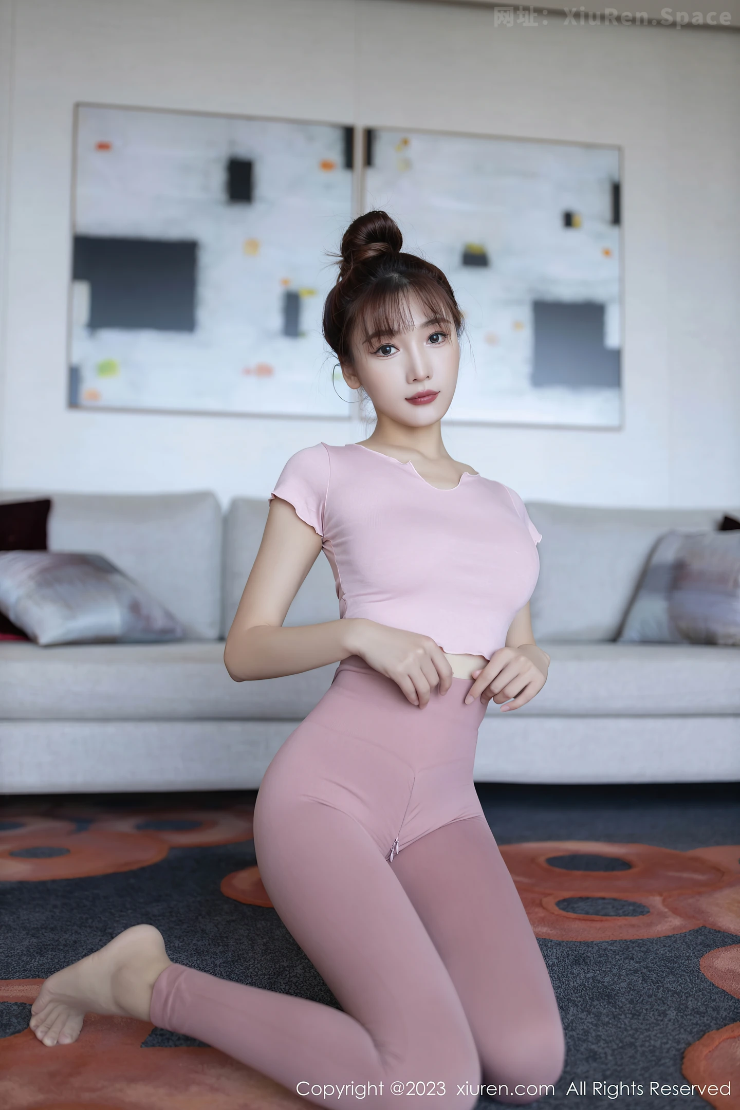 图片[4]-[XiuRen秀人网]VOL.7746 模特陆萱萱私房性感粉色瑜伽服饰紧身秀完美身材撩人诱惑写真80P-秀人网官方网站